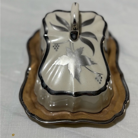 Vintage Sandland Covered Butter Dish - Picture 4 of 12